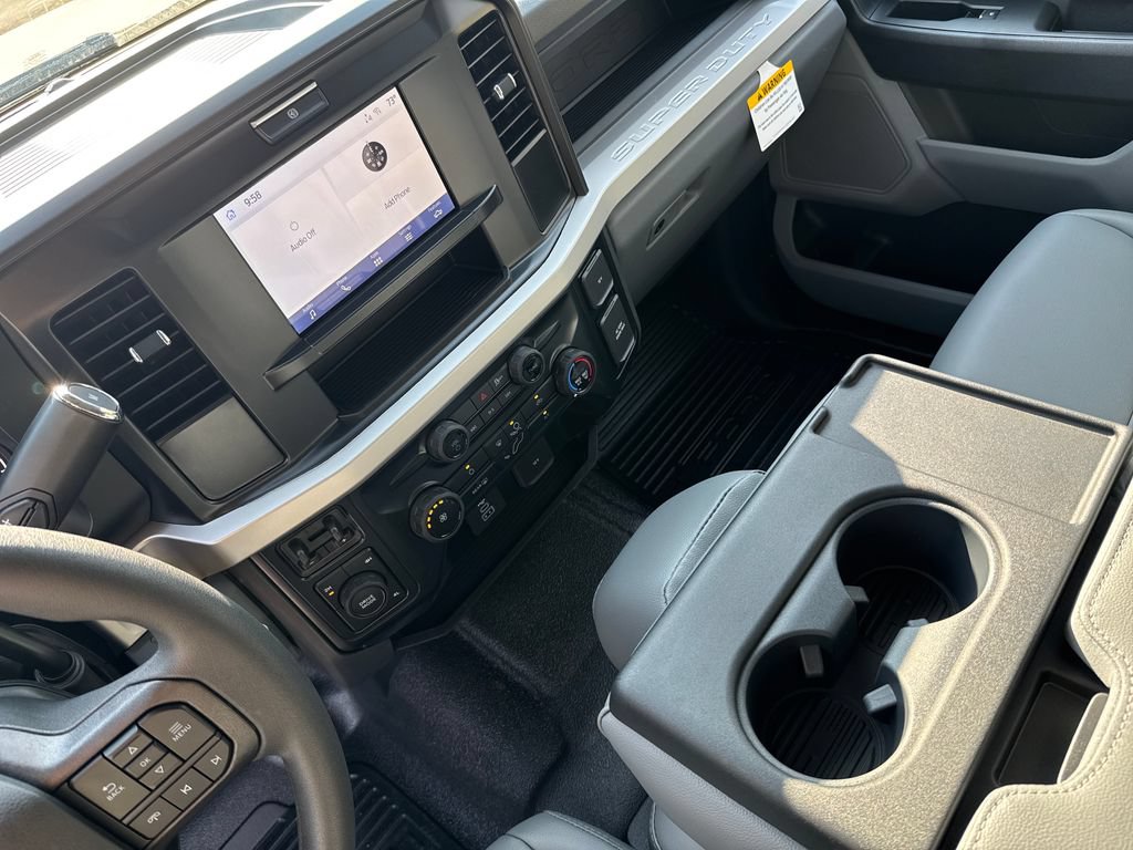New 2026 Ford F550 4x4 Supercab Super Duty image 25