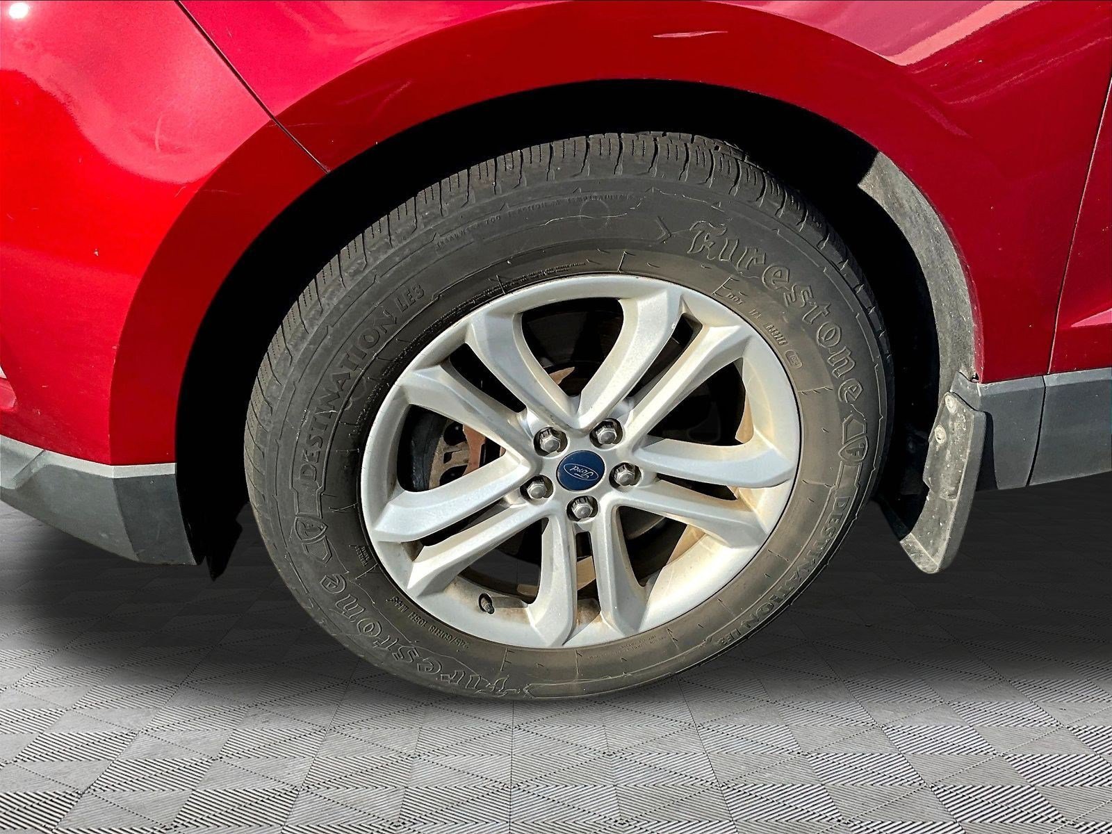 Used 2019 Ford Edge SEL w/ Equipment Group 201A AWD/4WD image 32