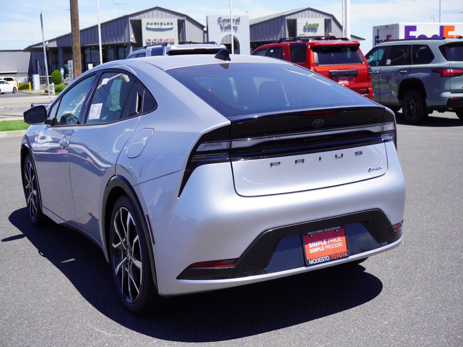 New 2026 Toyota Prius Plug-In Hybrid FWD image 8