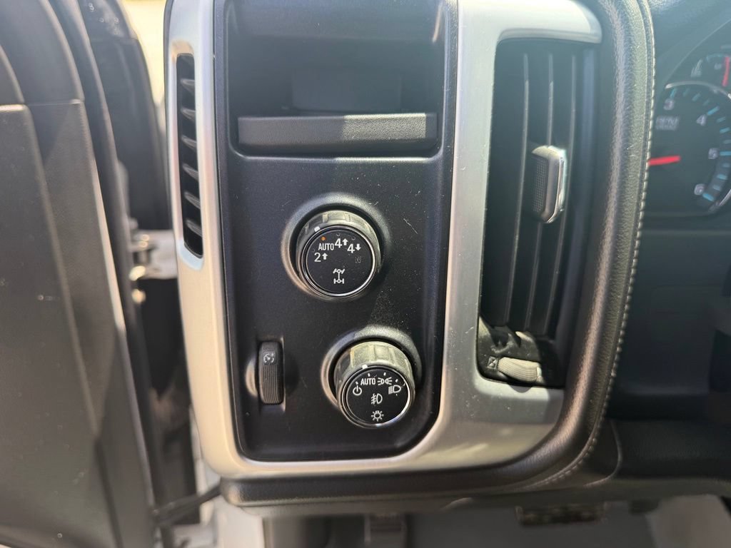 Used 2018 GMC Sierra 1500 SLT w/ SLT Premium Package AWD/4WD image 17