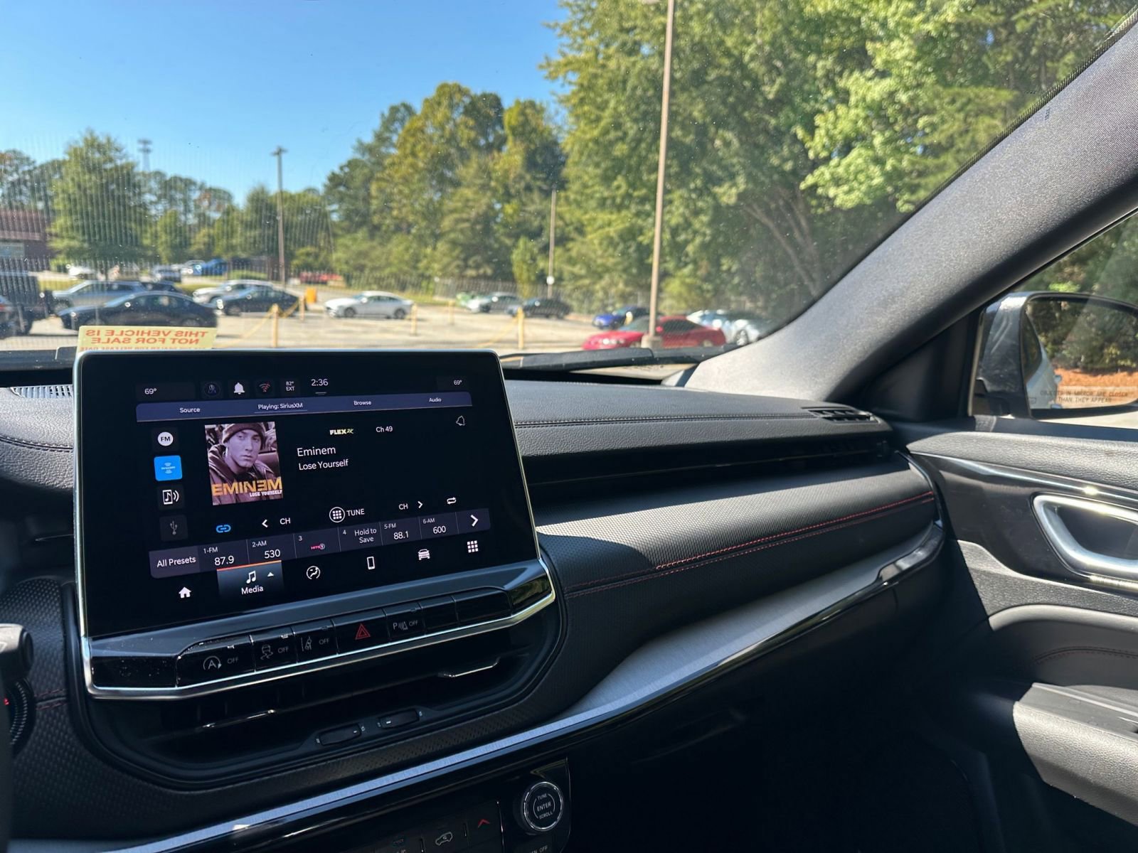 Used 2025 Jeep Compass Trailhawk w/ Trailer Tow Group image 35