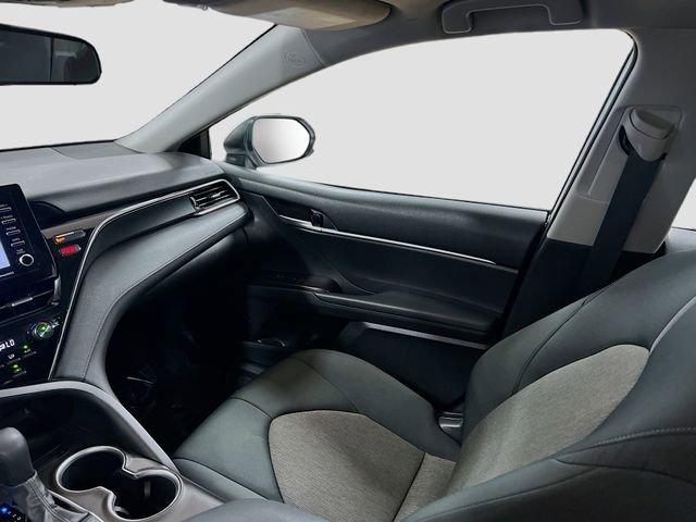 Used 2024 Toyota Camry LE image 21