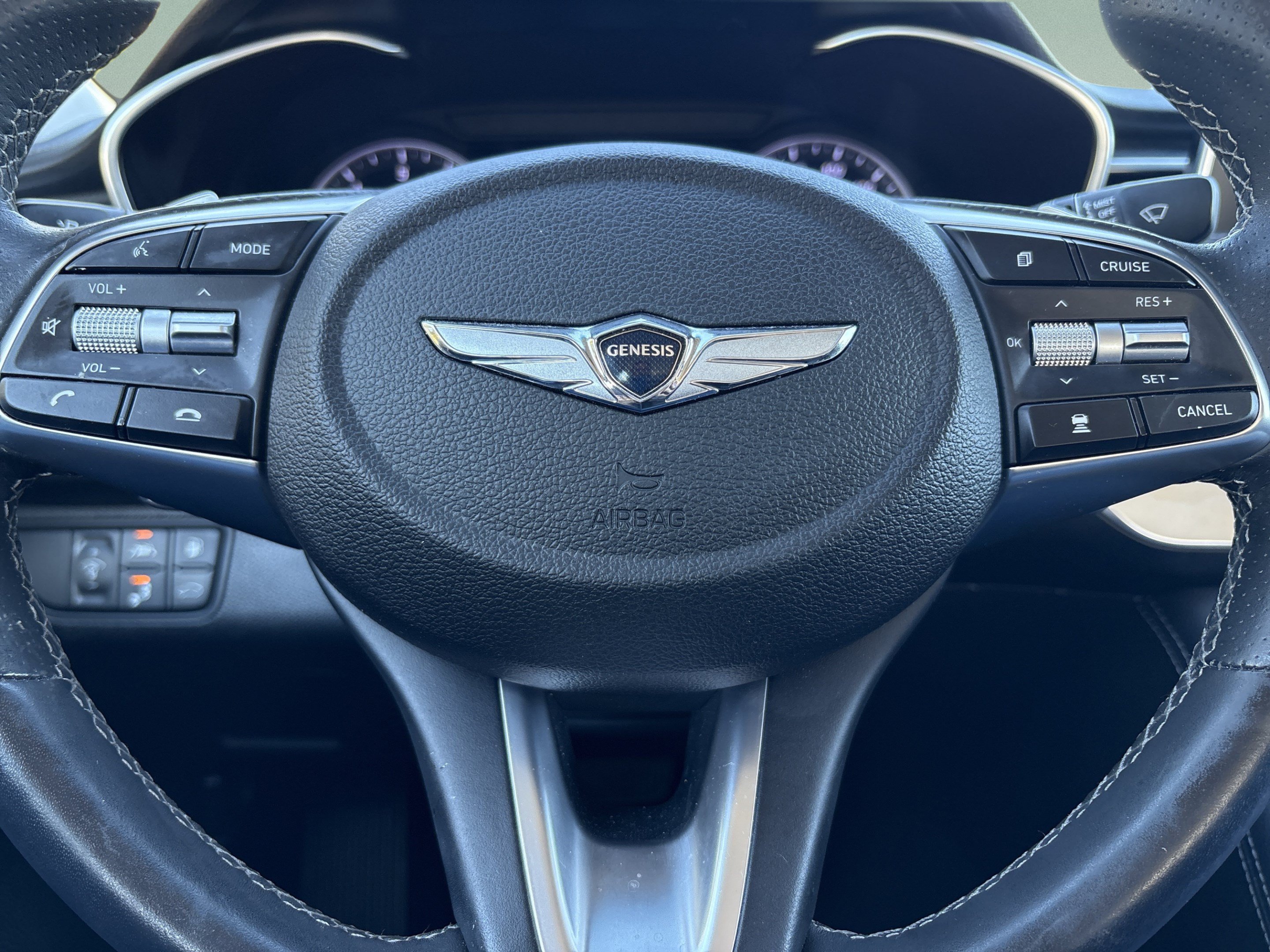 Used 2020 Genesis G70 2.0T RWD image 19