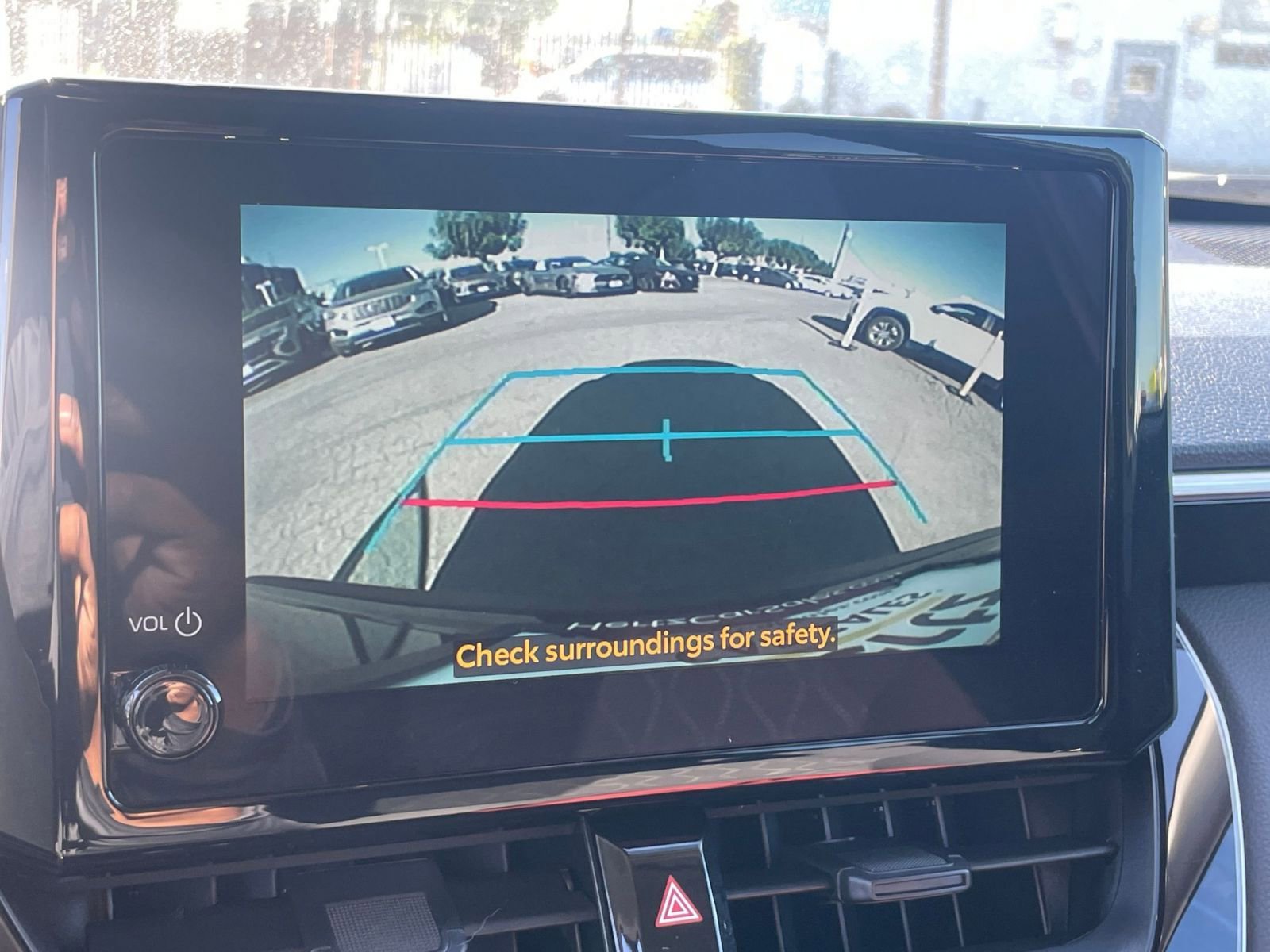 Used 2025 Toyota Corolla Cross LE image 17