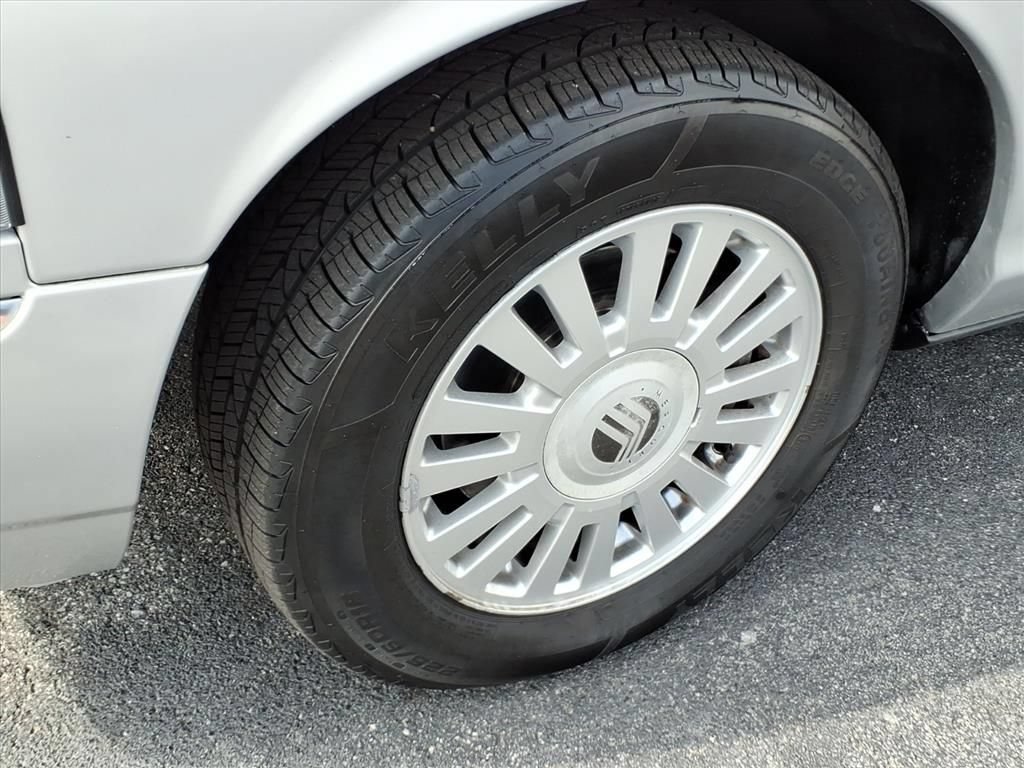 Used 2007 Mercury Grand Marquis LS RWD image 11