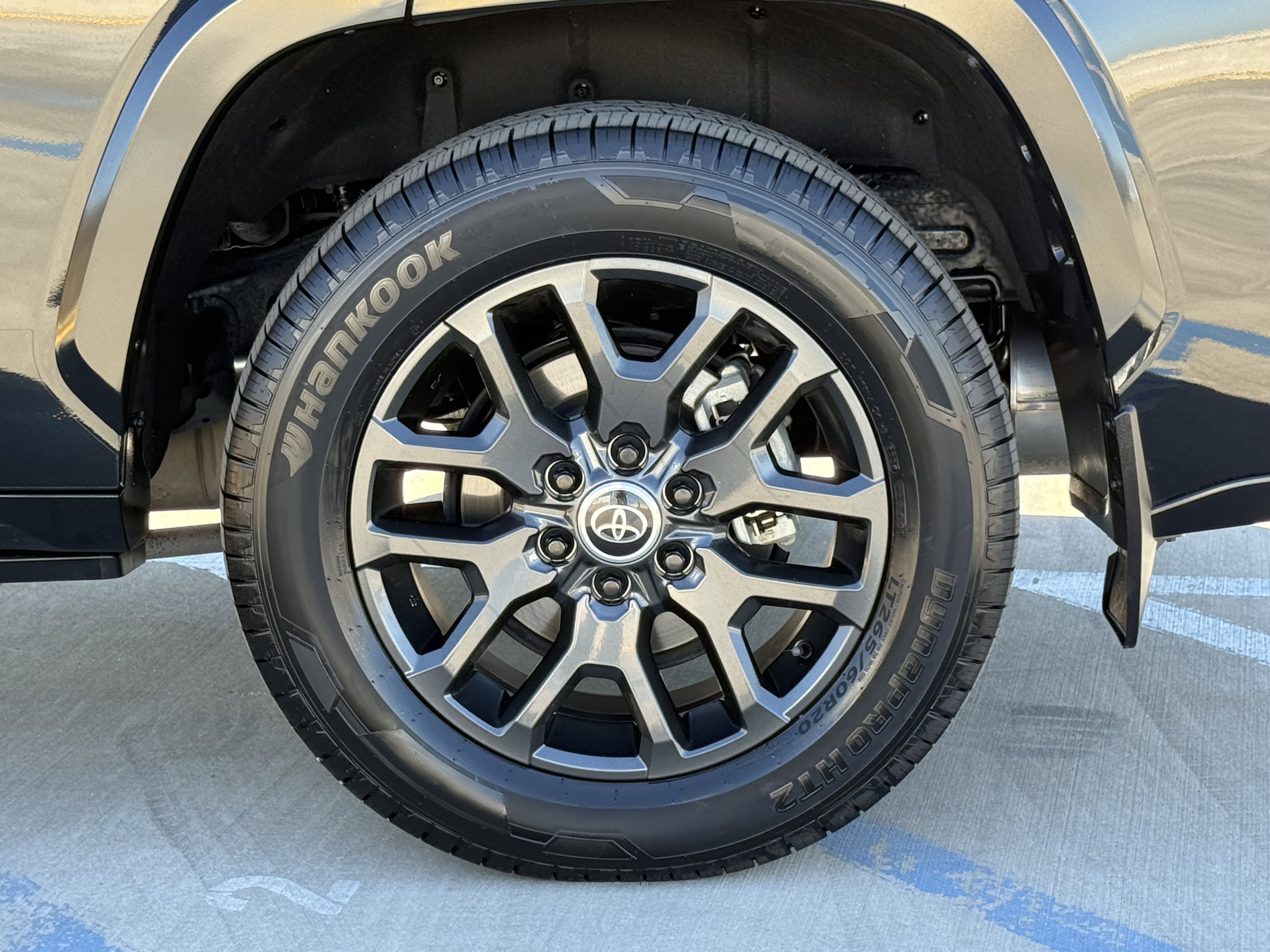 Used 2024 Toyota Sequoia Platinum image 14