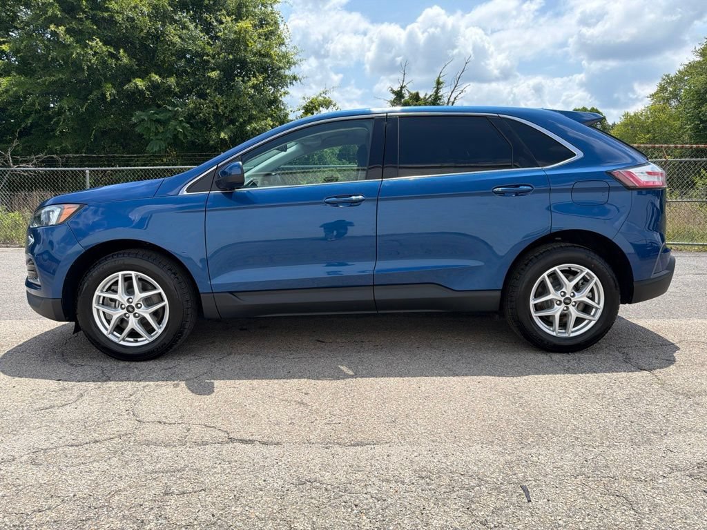 Used 2024 Ford Edge SEL AWD/4WD image 5