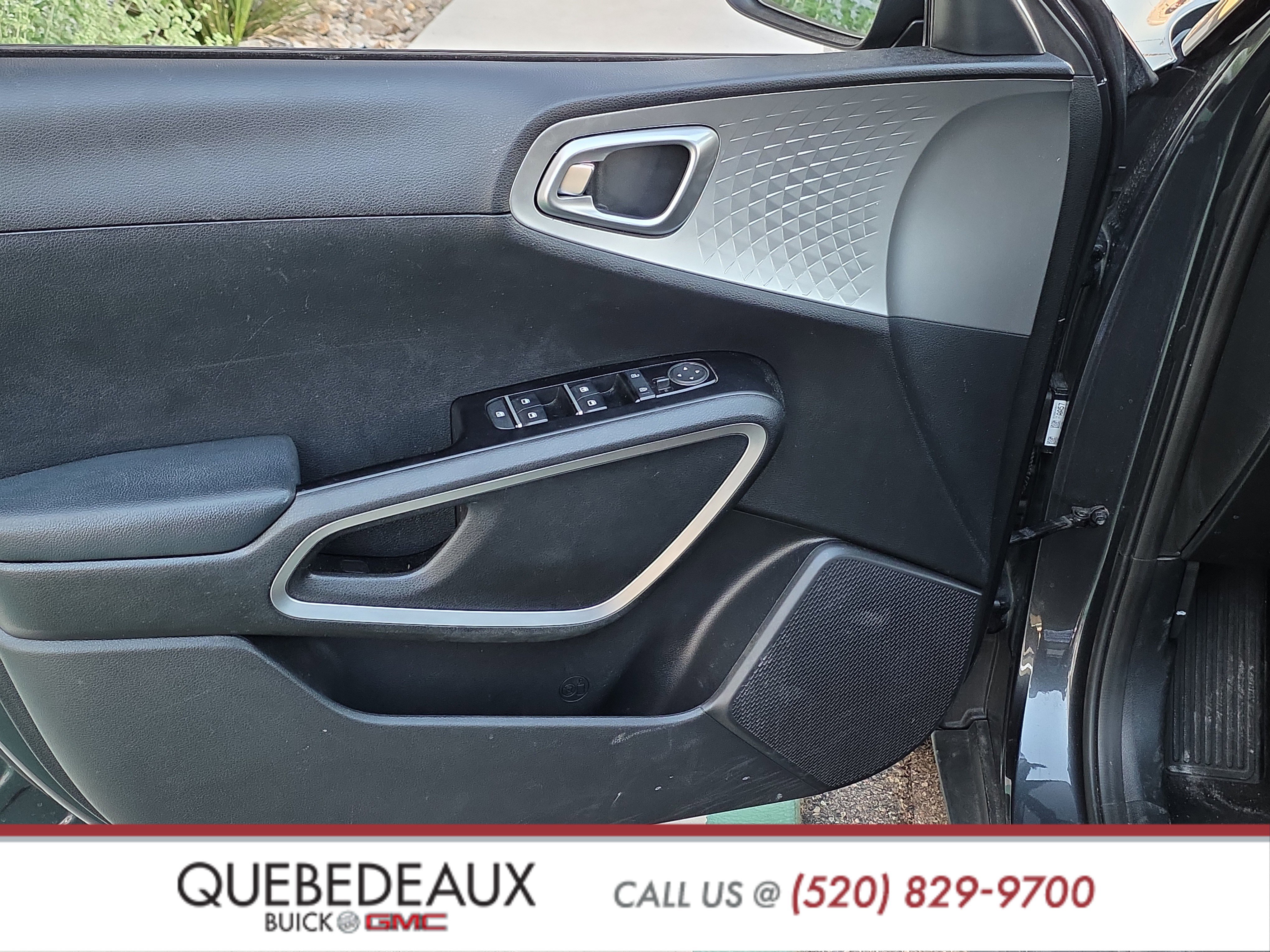 Used 2022 Kia Soul LX image 10