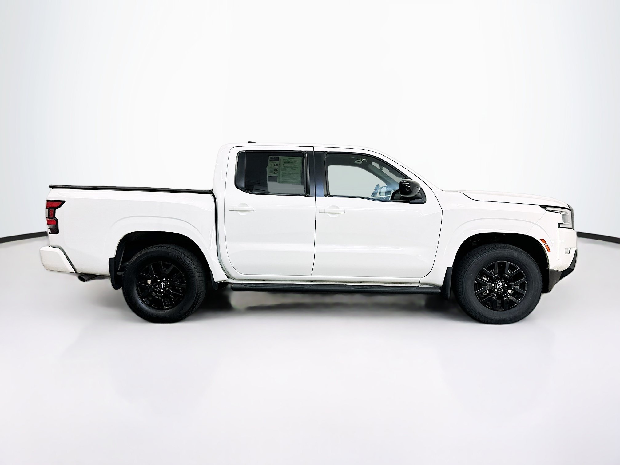 Used 2023 Nissan Frontier SV AWD/4WD image 10