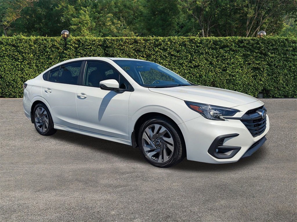 Used 2025 Subaru Legacy Limited w/ Popular Package #3 image 2