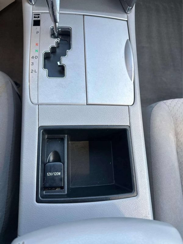 Used 2009 Toyota Camry LE FWD image 19