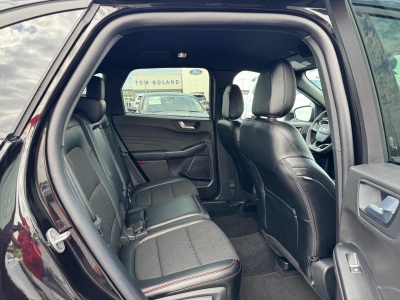 Used 2025 Ford Escape ST-Line w/ Tech Pack #1 AWD/4WD image 10