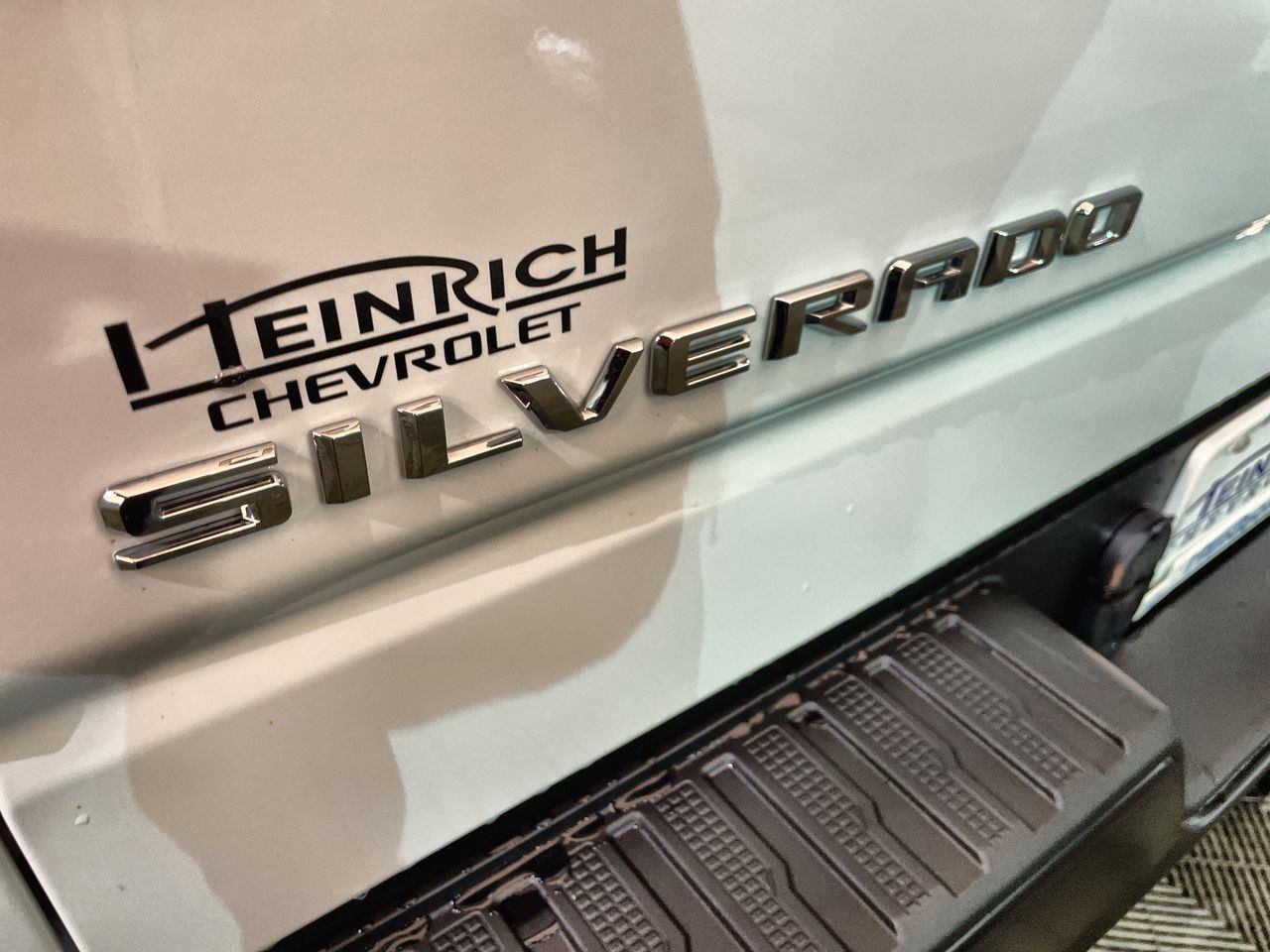 Used 2025 Chevrolet Silverado 1500 W/T w/ WT Value Package image 26