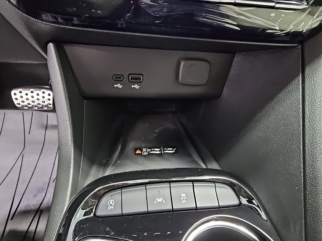 New 2026 Buick Encore GX Avenir w/ Avenir Technology Package image 19