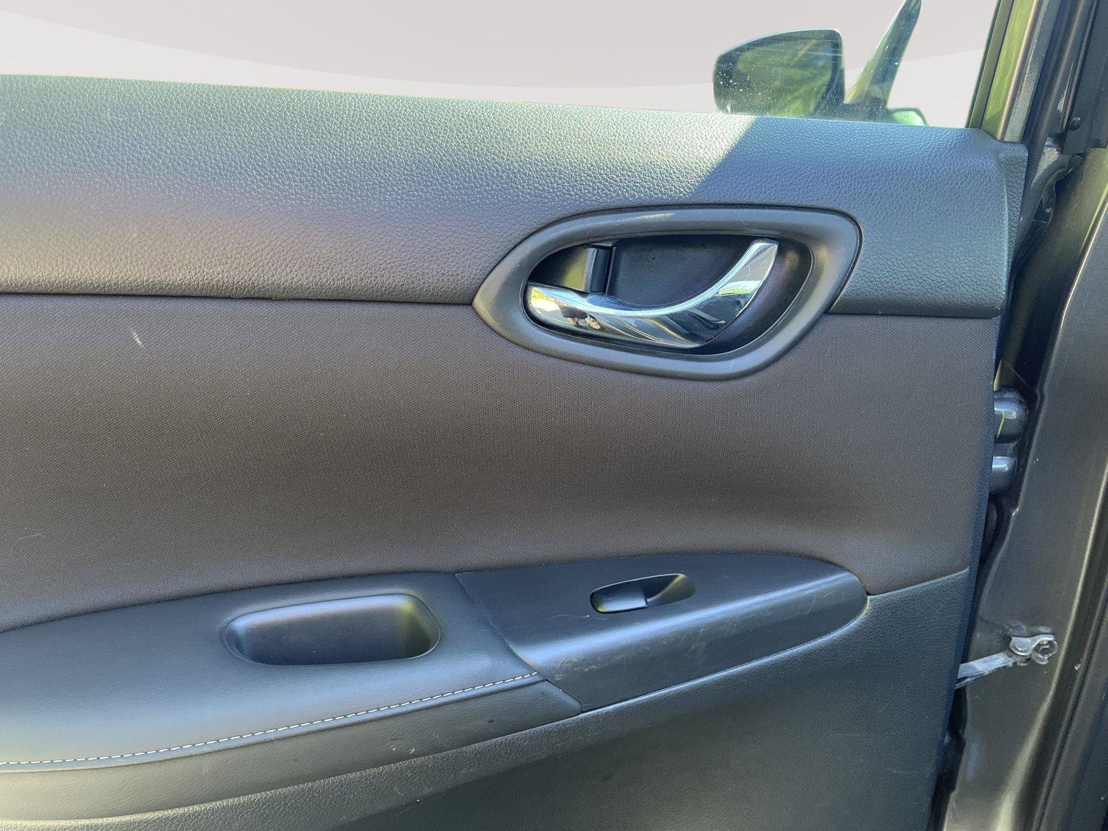 Used 2019 Nissan Sentra S FWD image 12