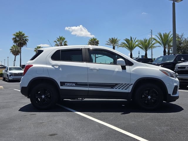 Used 2017 Chevrolet Trax LS AWD/4WD image 7