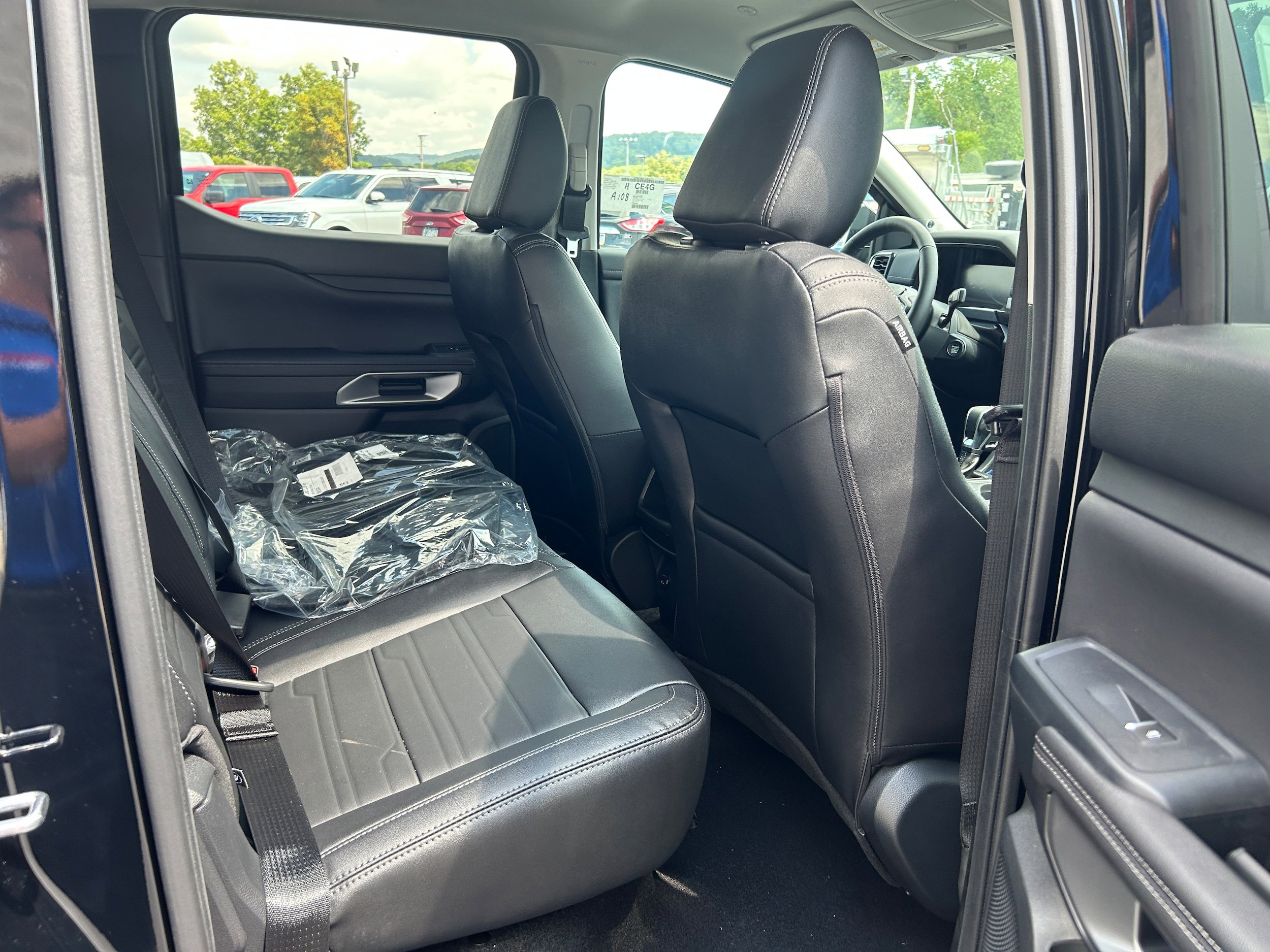 New 2025 Ford Ranger Lariat w/ Trailer Tow Package image 29