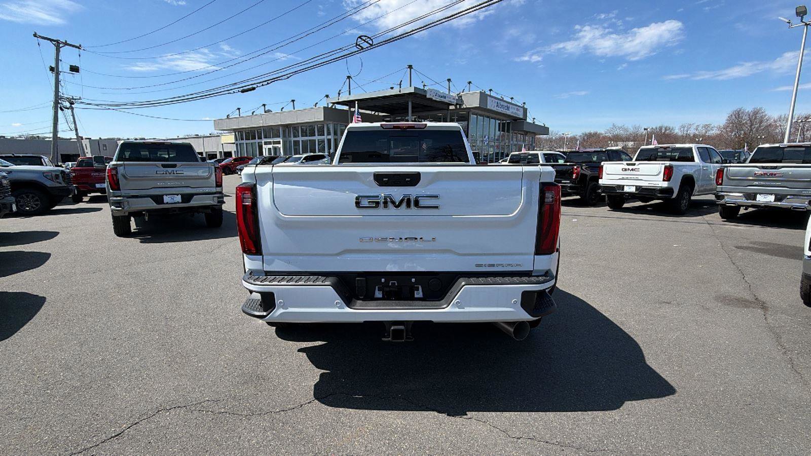 New 2026 GMC Sierra 3500 Denali Ultimate AWD/4WD image 6