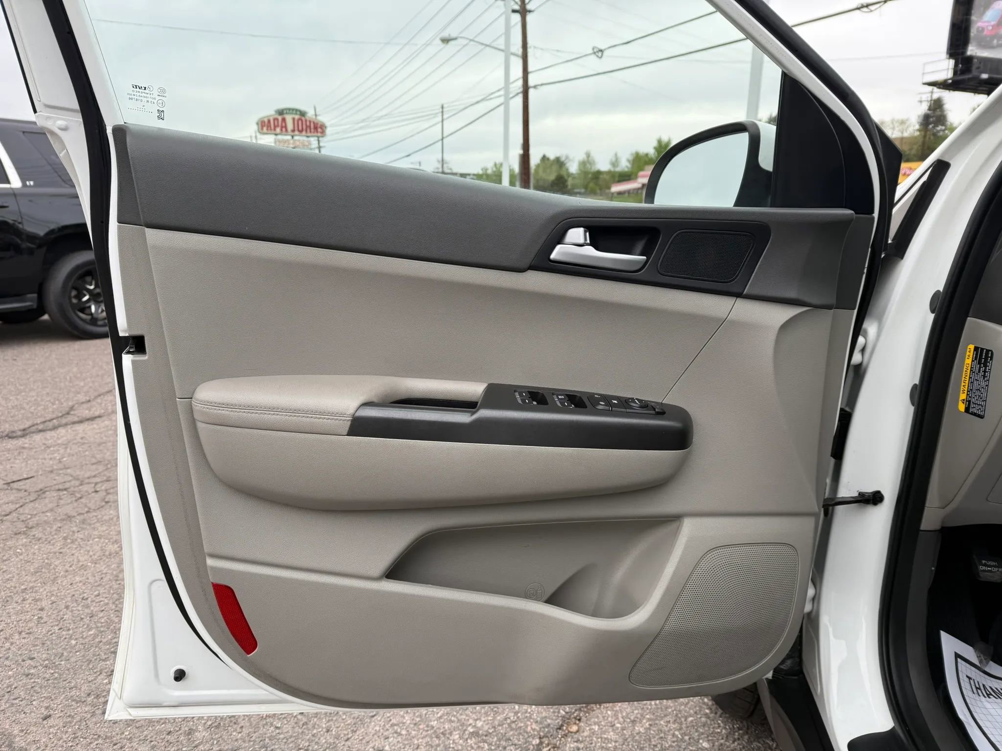 Used 2017 Kia Sportage LX AWD/4WD image 11