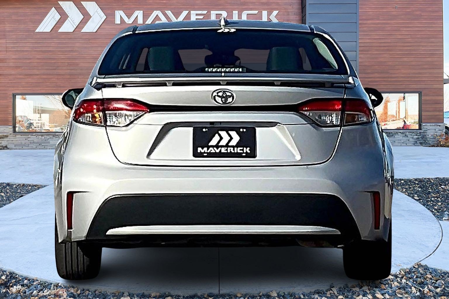 Used 2022 Toyota Corolla LE image 6