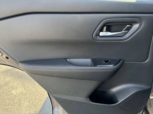 Used 2026 Nissan Rogue SV w/ Rock Creek Premium Package AWD/4WD image 21