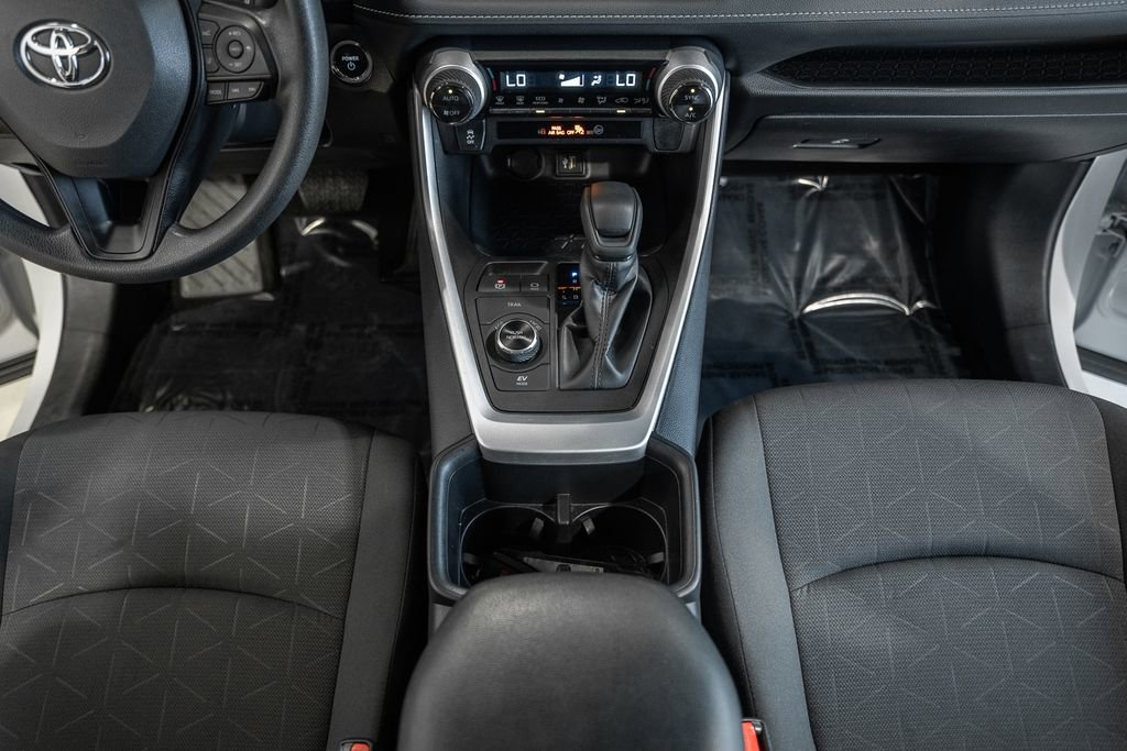 Used 2025 Toyota RAV4 XLE image 23