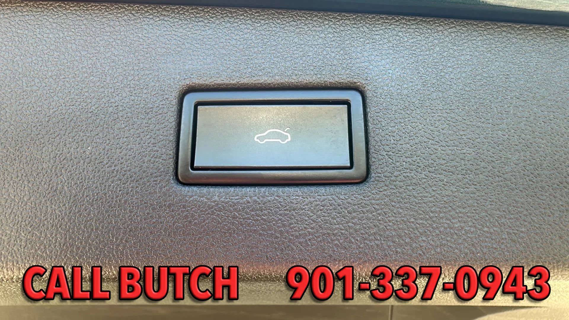 Used 2018 Volkswagen Tiguan SEL FWD image 22