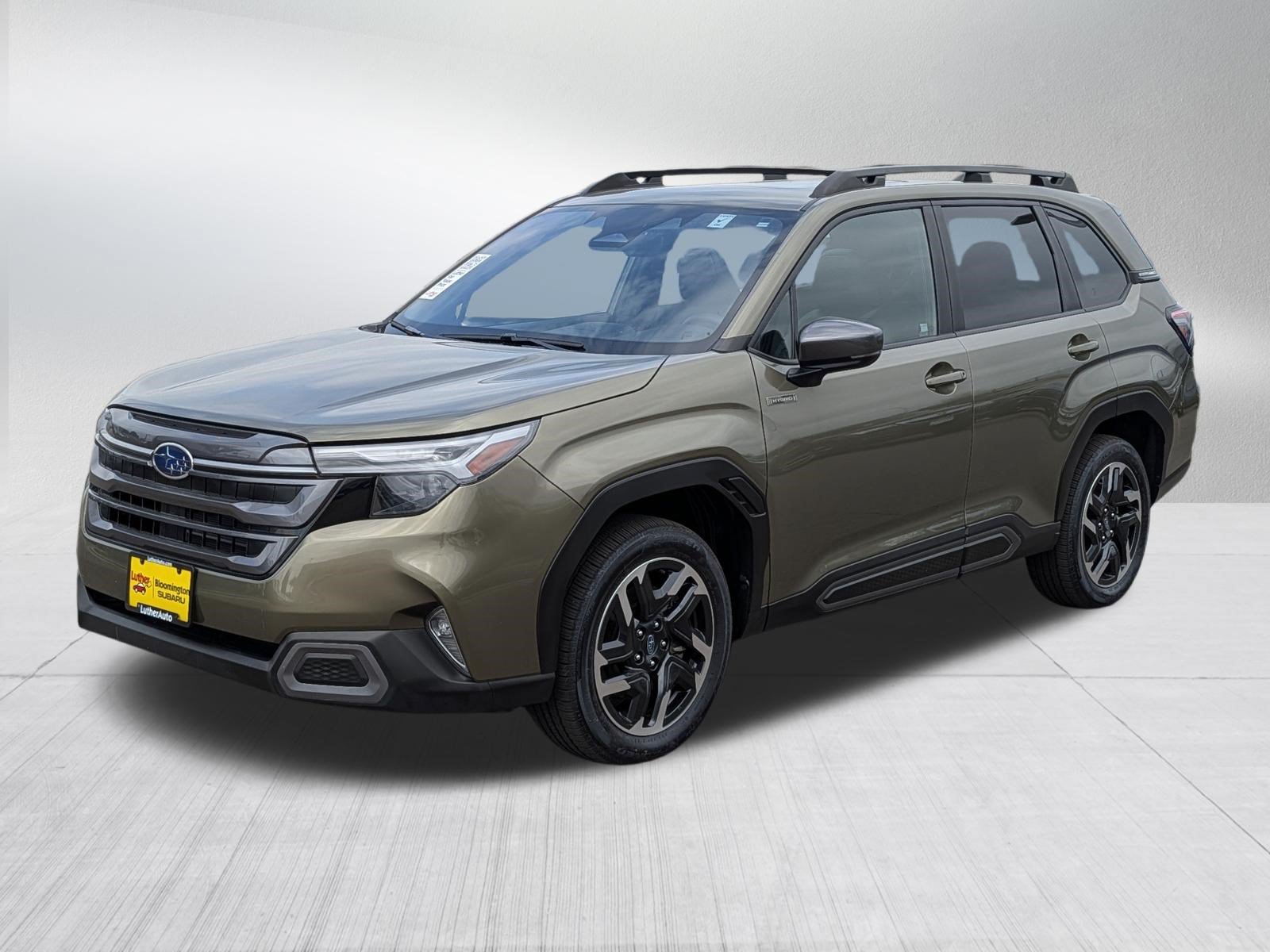 Used 2025 Subaru Forester Limited AWD/4WD image 3
