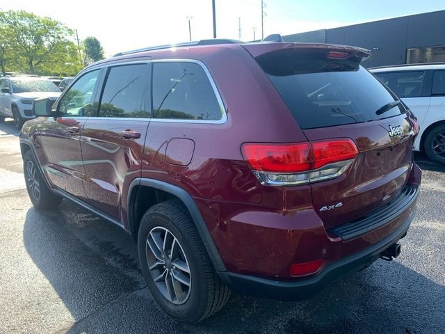 Used 2019 Jeep Grand Cherokee Laredo w/ Laredo X Package AWD/4WD image 3