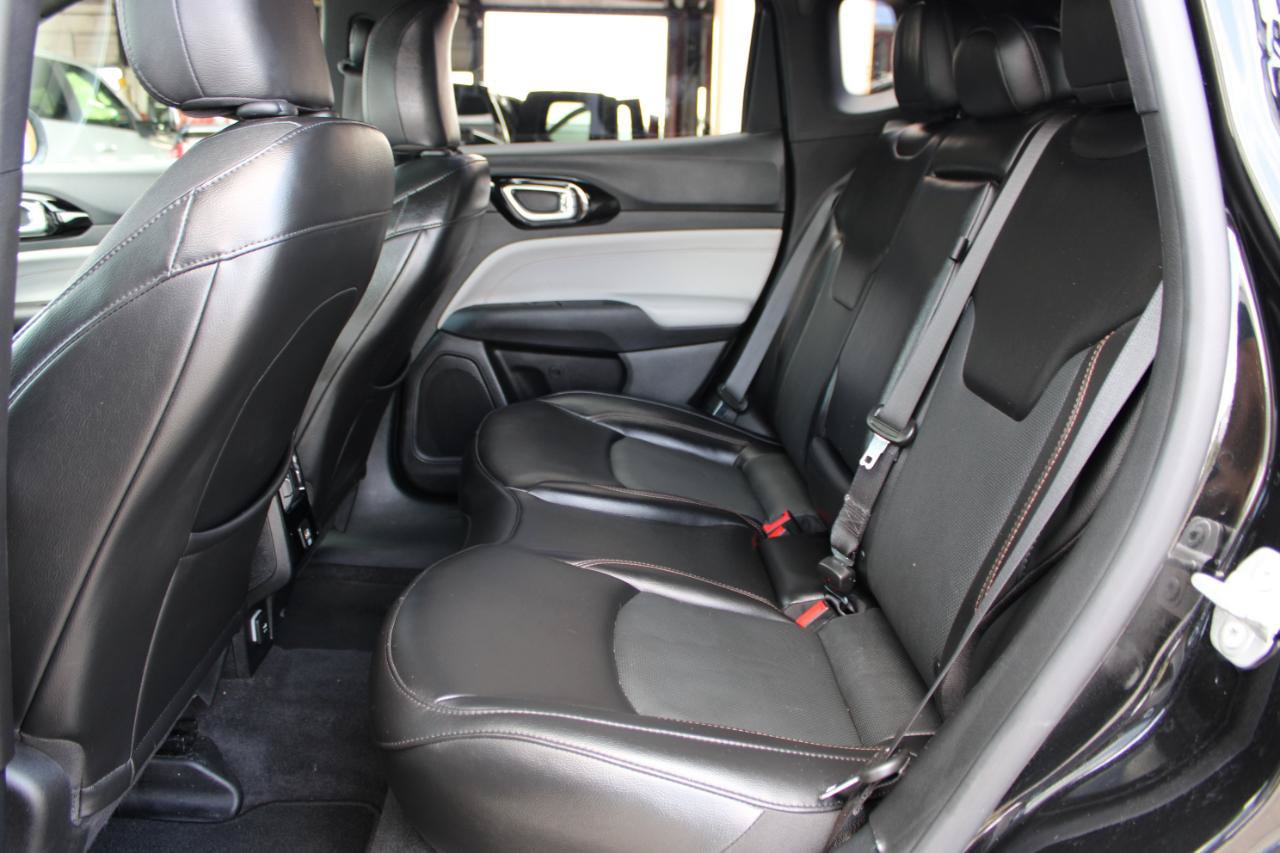 Used 2023 Jeep Compass Limited AWD/4WD image 39