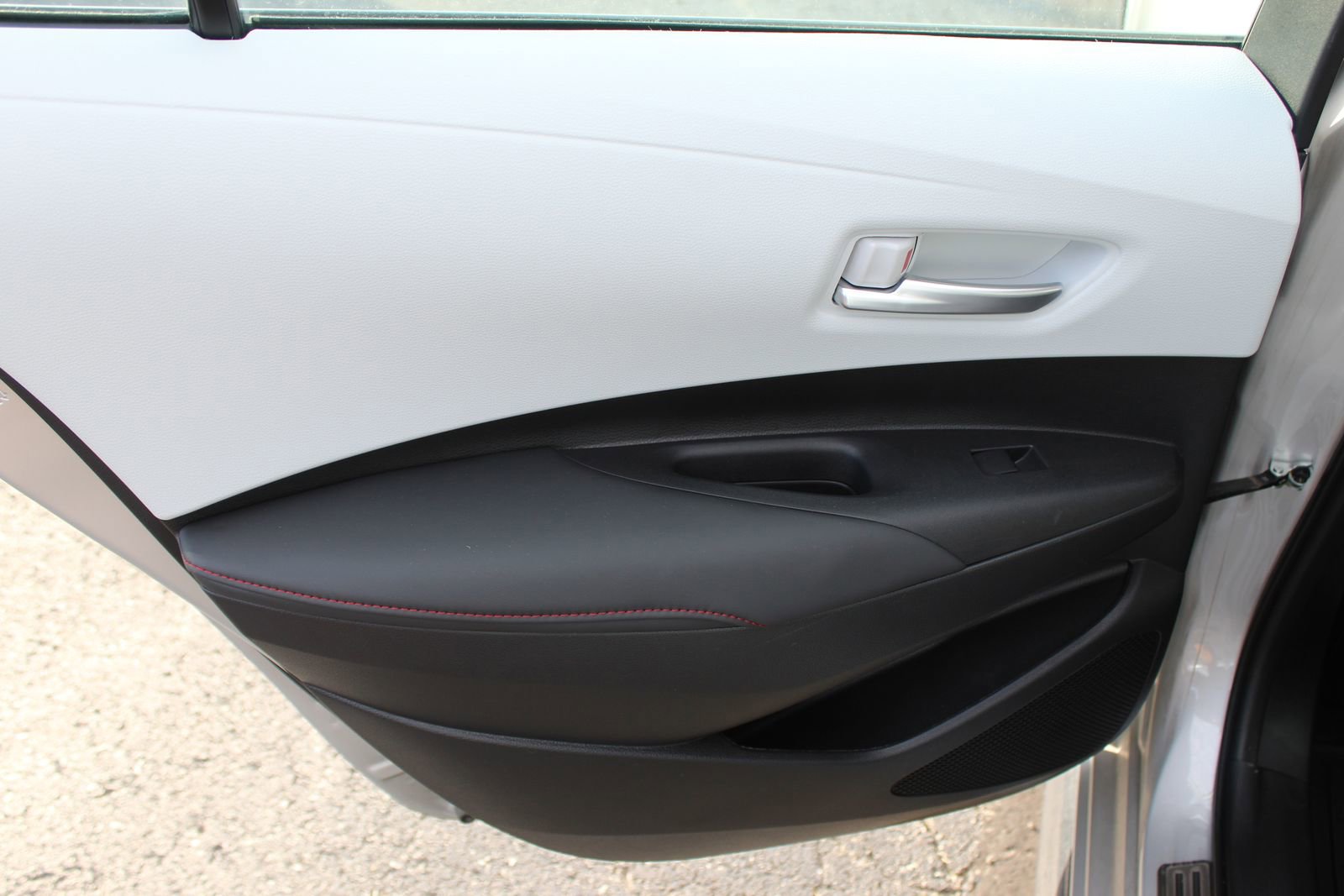 Used 2024 Toyota Corolla SE image 14