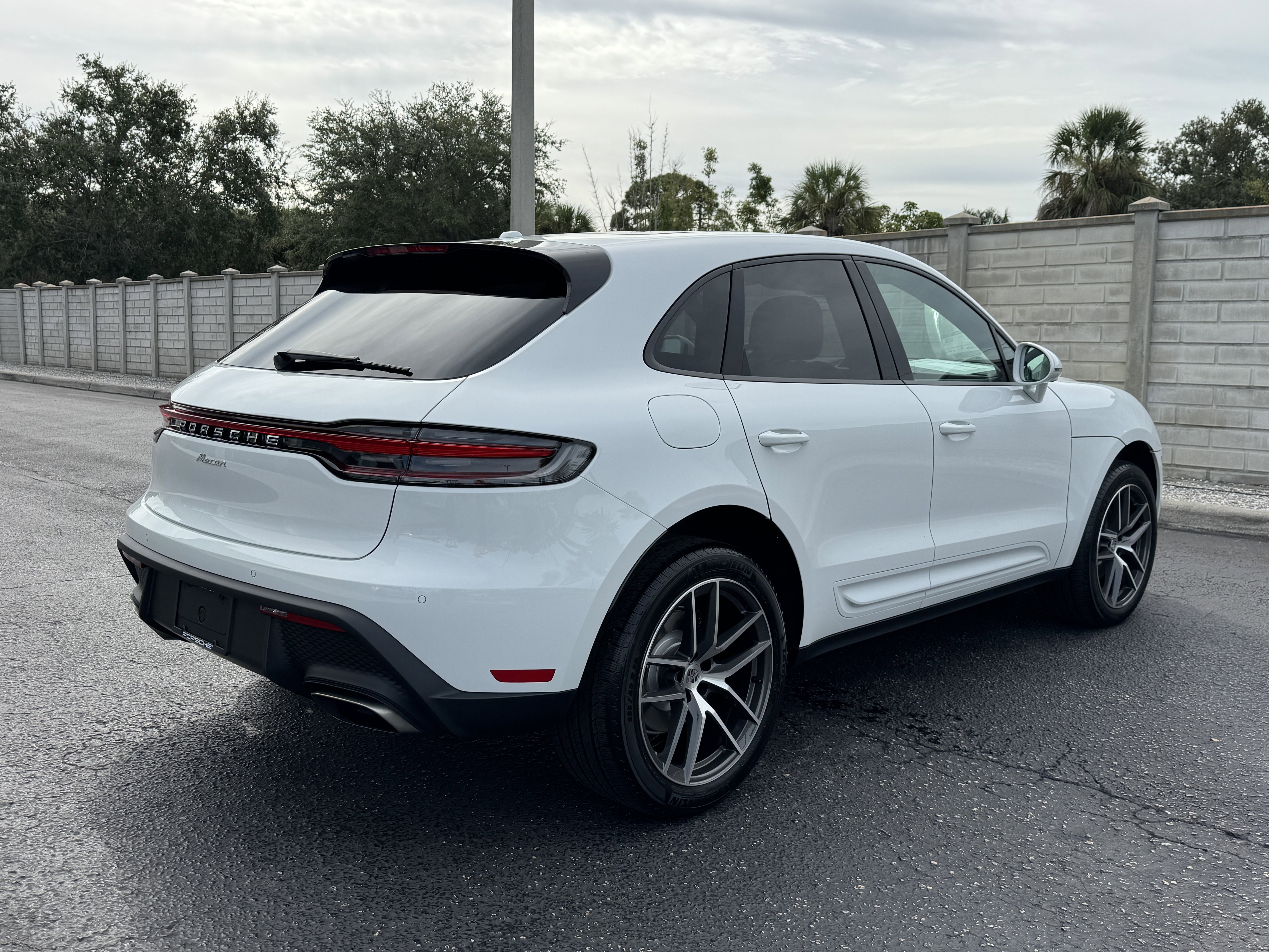New 2026 Porsche Macan image 6