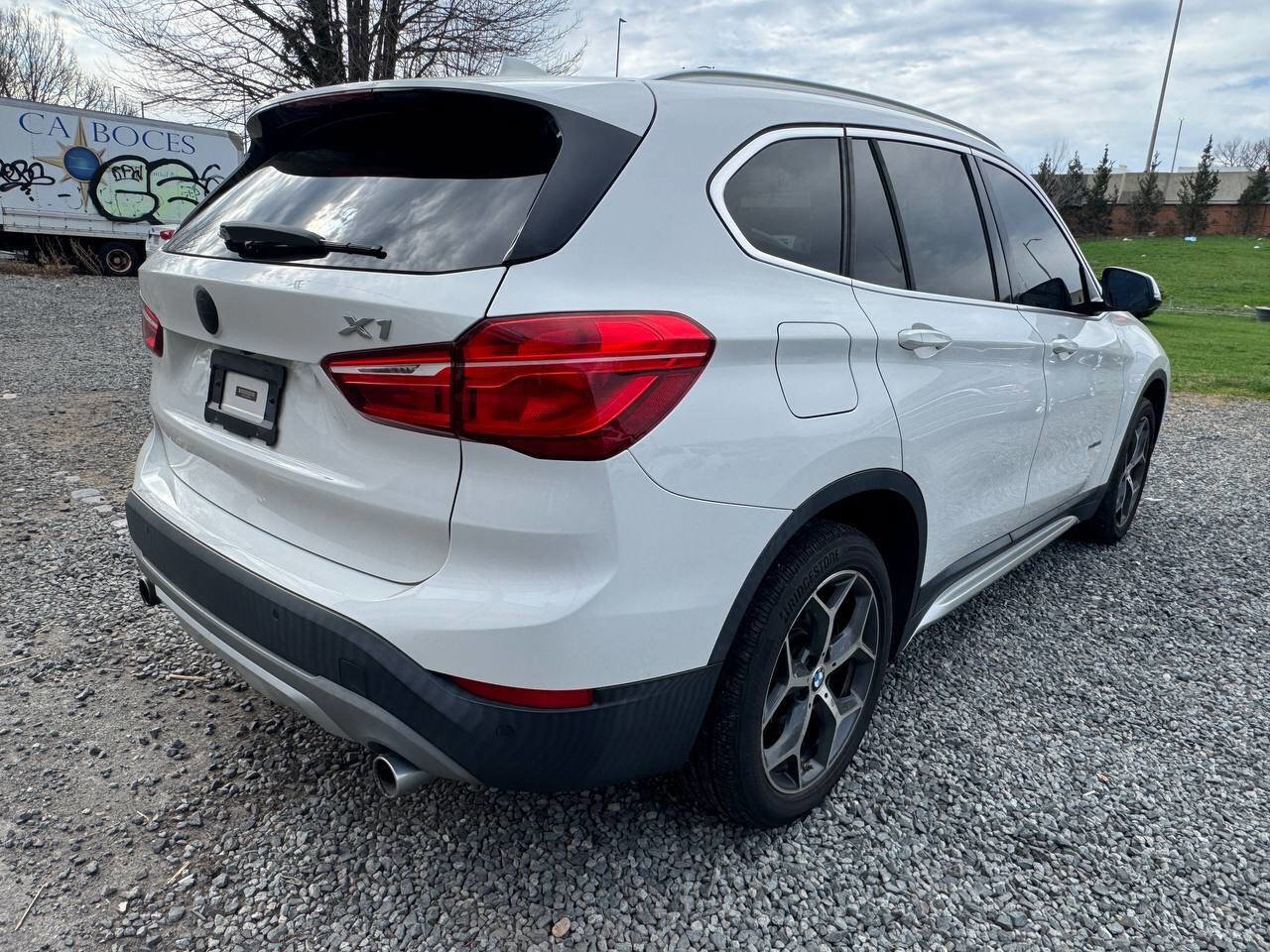 Used 2018 BMW X1 sDrive28i image 5