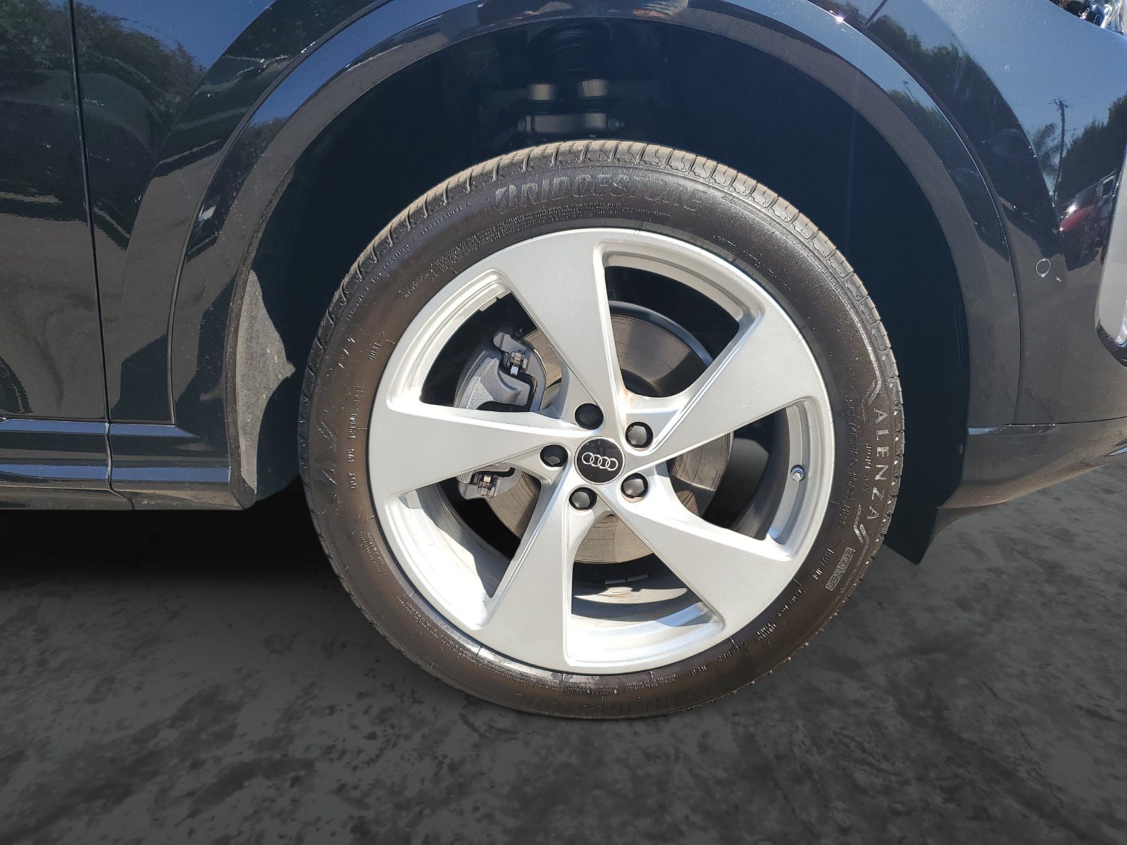 Used 2025 Audi Q5 Premium w/ Premium Plus AWD/4WD image 6
