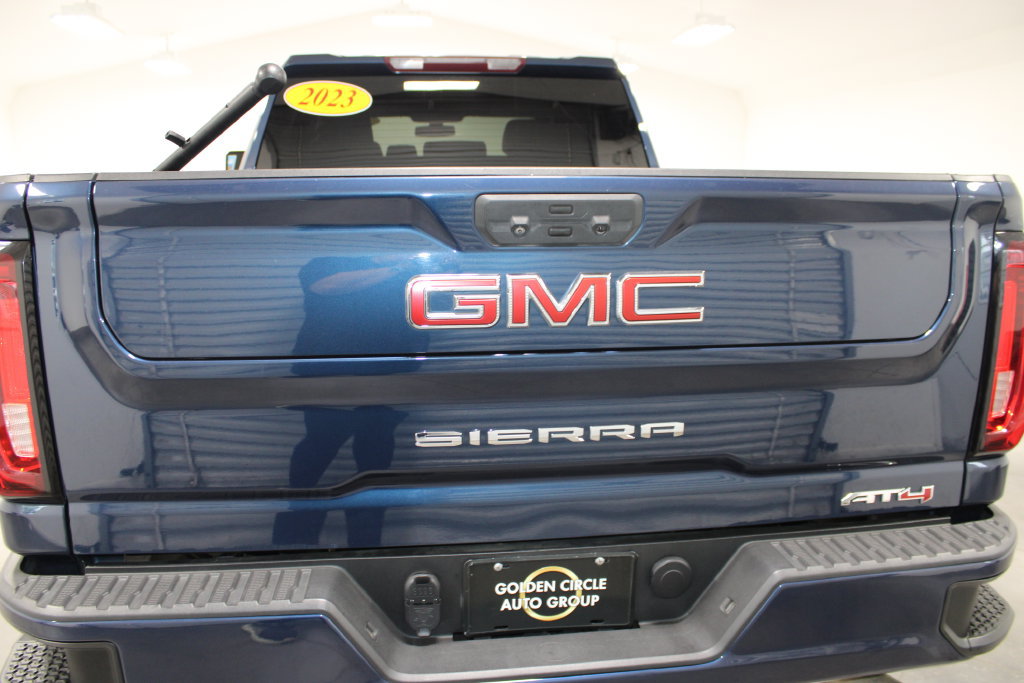 Used 2023 GMC Sierra 2500 AT4 AWD/4WD image 8