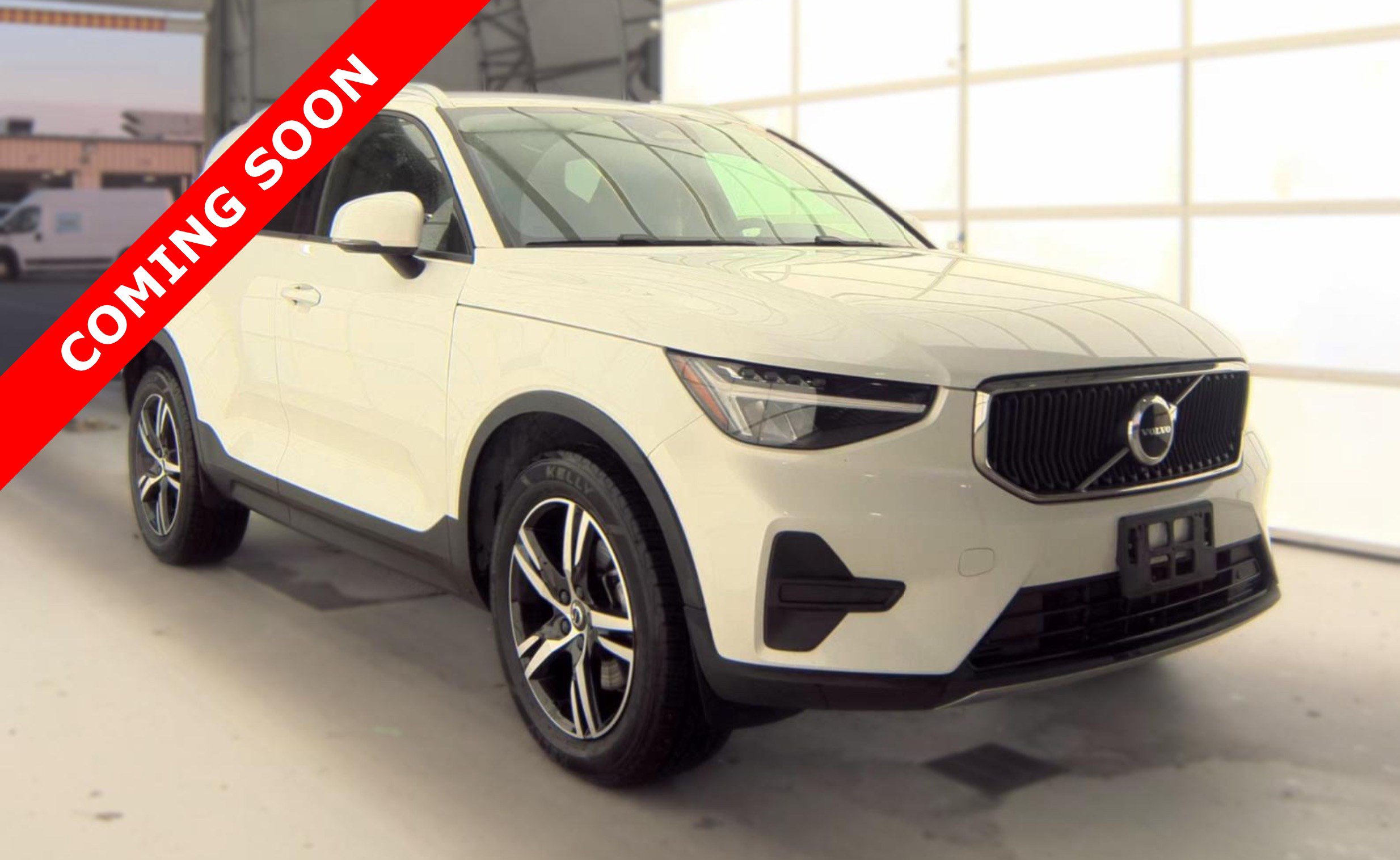 Used 2023 Volvo XC40 B5 Core AWD/4WD image 3