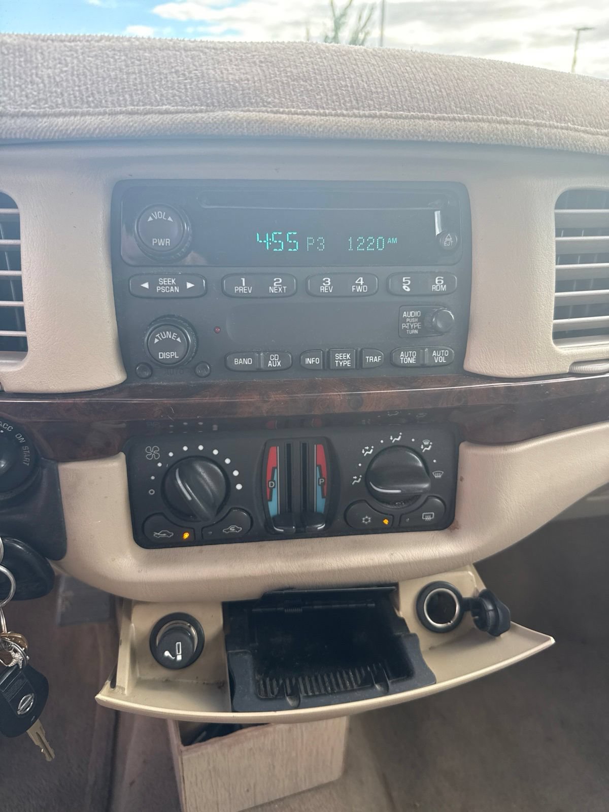 Used 2005 Chevrolet Impala w/ Preferred Equipment Group FWD image 11