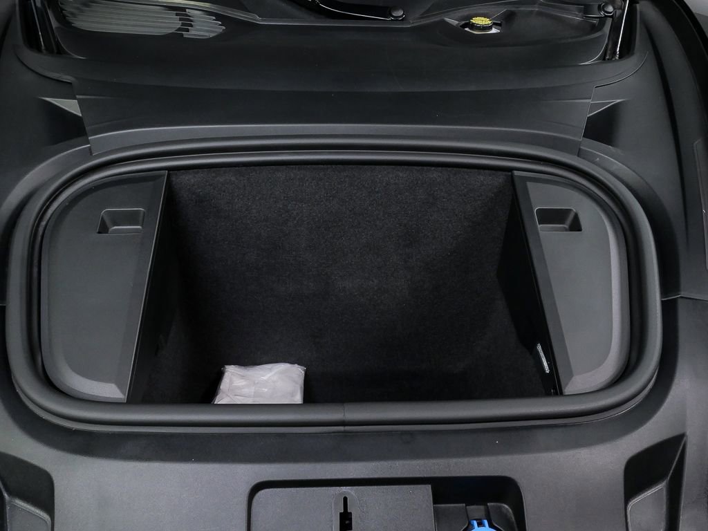 Certified 2023 Porsche Taycan image 34