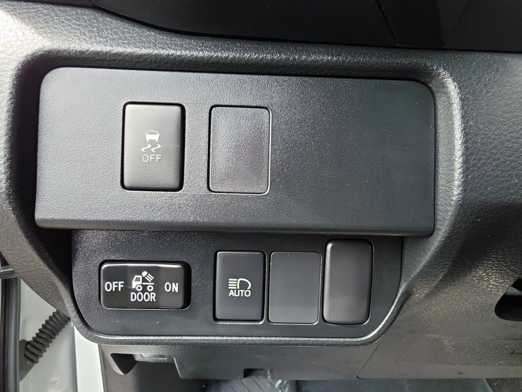 Used 2021 Toyota Tacoma SR w/ SR Convenience Package RWD image 23
