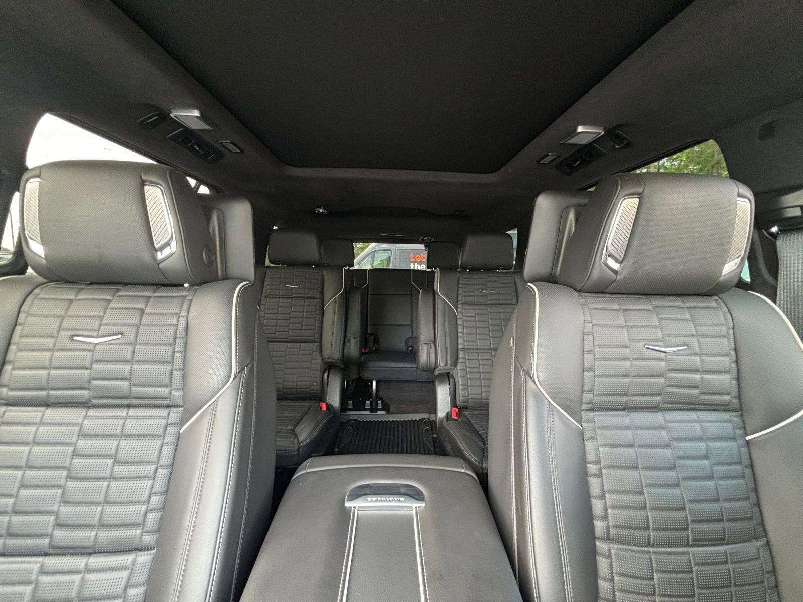 Used 2024 Cadillac Escalade Sport Platinum AWD/4WD image 30