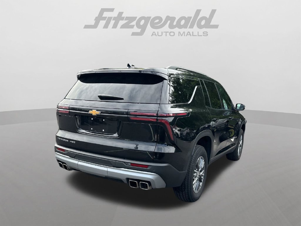 Used 2025 Chevrolet Traverse LT AWD/4WD image 8