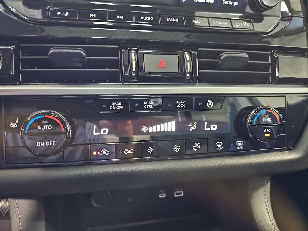 Certified 2024 Nissan Pathfinder SL w/ SL Premium Package AWD/4WD image 21