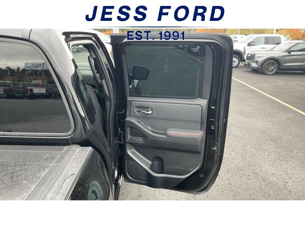 Used 2022 Nissan Frontier PRO-4X w/ Off-Road Protection Package image 11