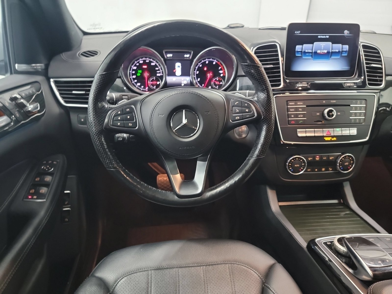 Used 2019 Mercedes-Benz GLS 450 4MATIC image 16