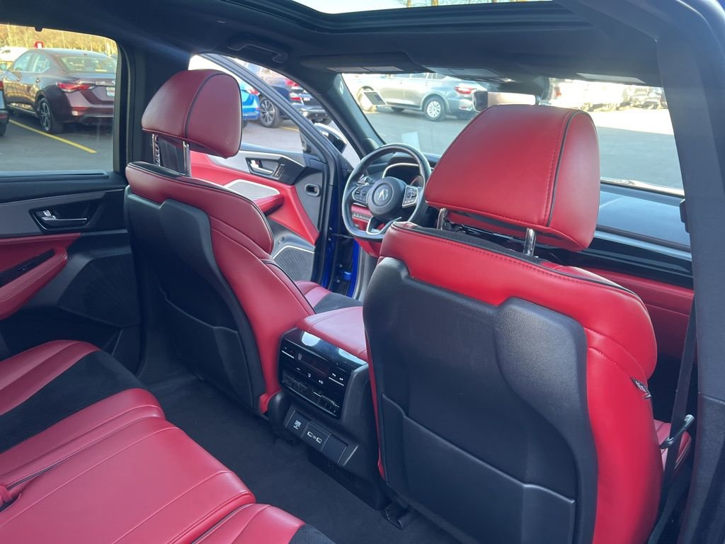 Used 2023 Acura MDX A-Spec image 17