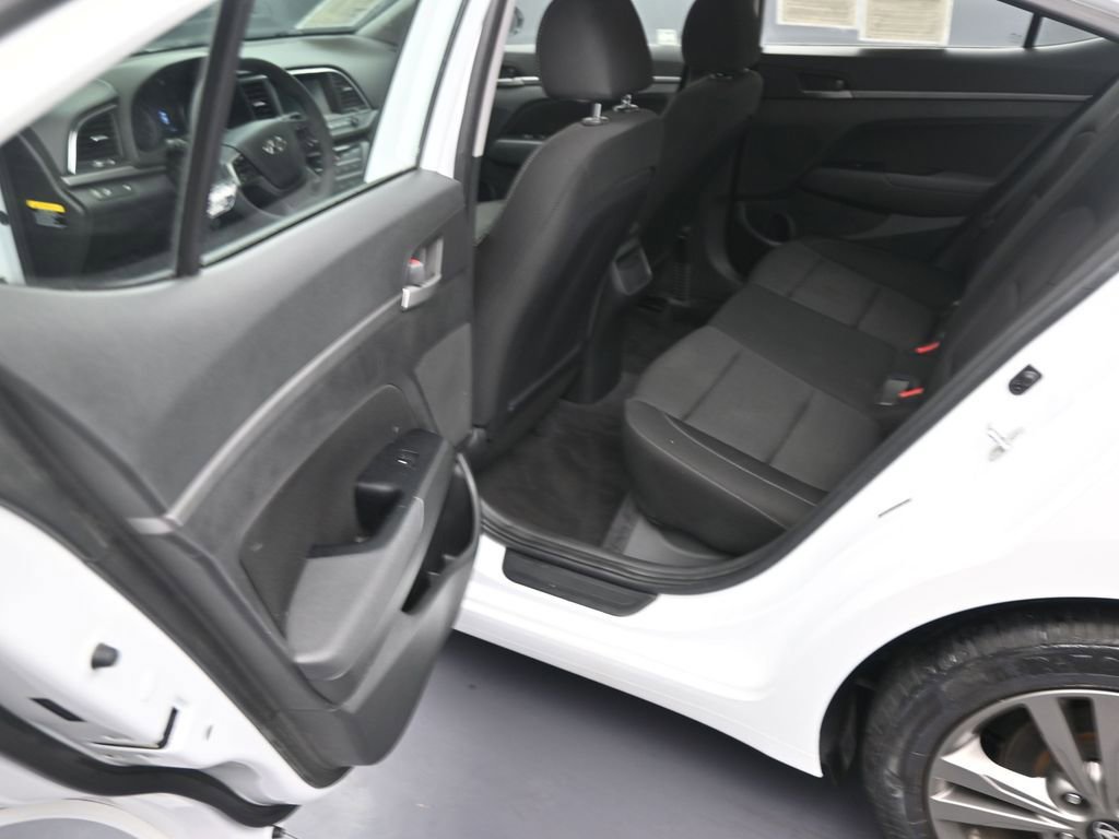 Used 2018 Hyundai Elantra SEL image 12