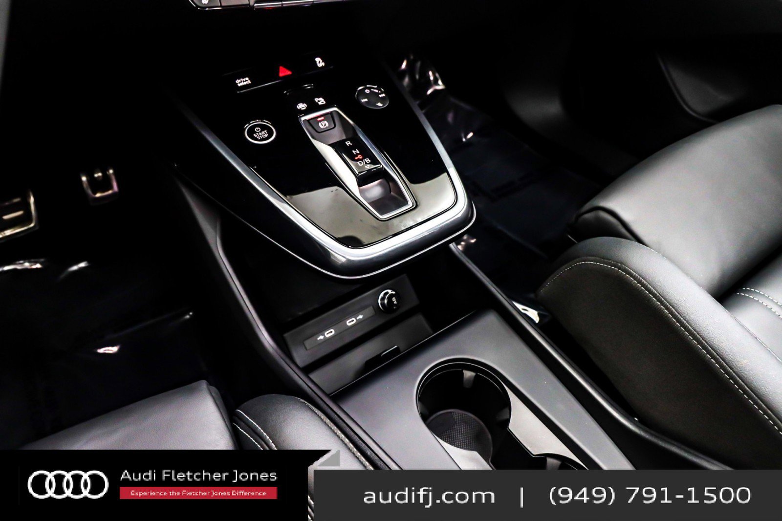 Used 2024 Audi Q4 e-tron Prestige w/ Black Optic Plus Package image 7