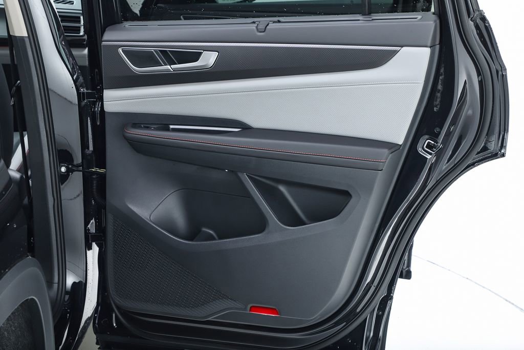 New 2026 Volkswagen Atlas Peak Edition image 31