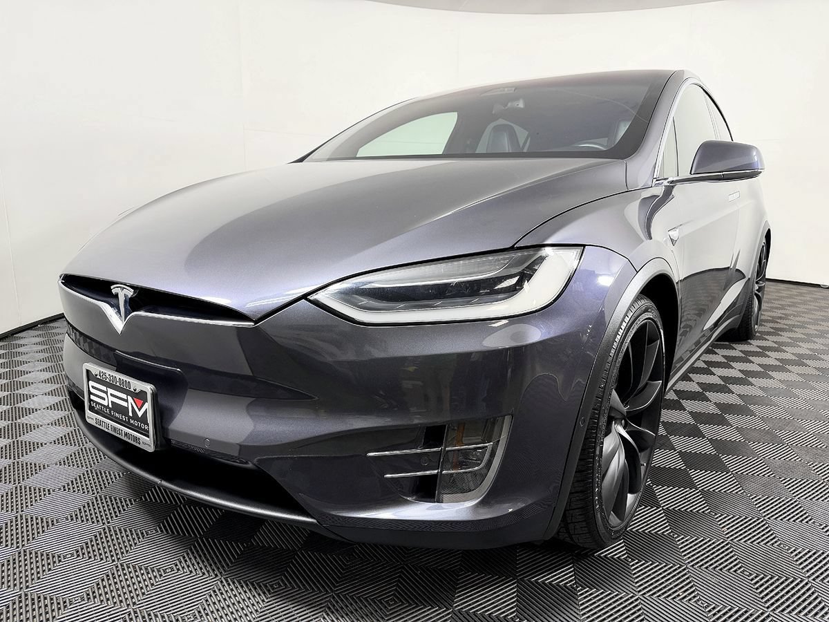 Used 2018 Tesla Model X 100D AWD/4WD image 3