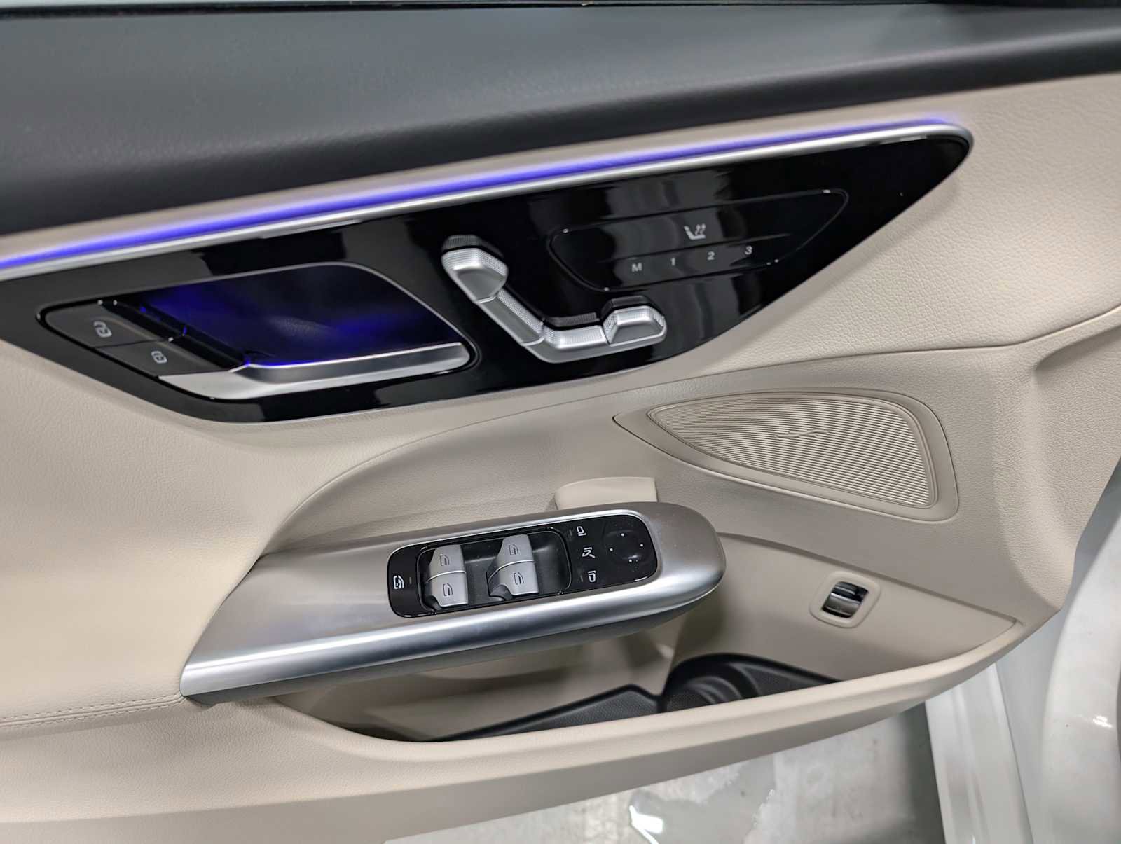 New 2026 Mercedes-Benz C 300 4MATIC Sedan image 32